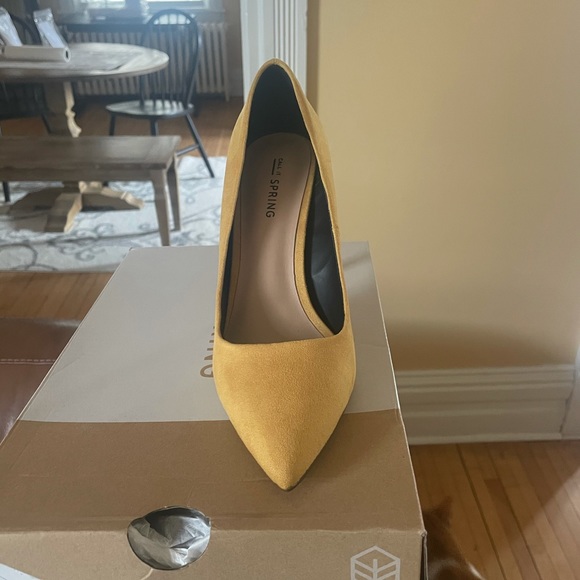 Call it Spring heels - Picture 2 of 4